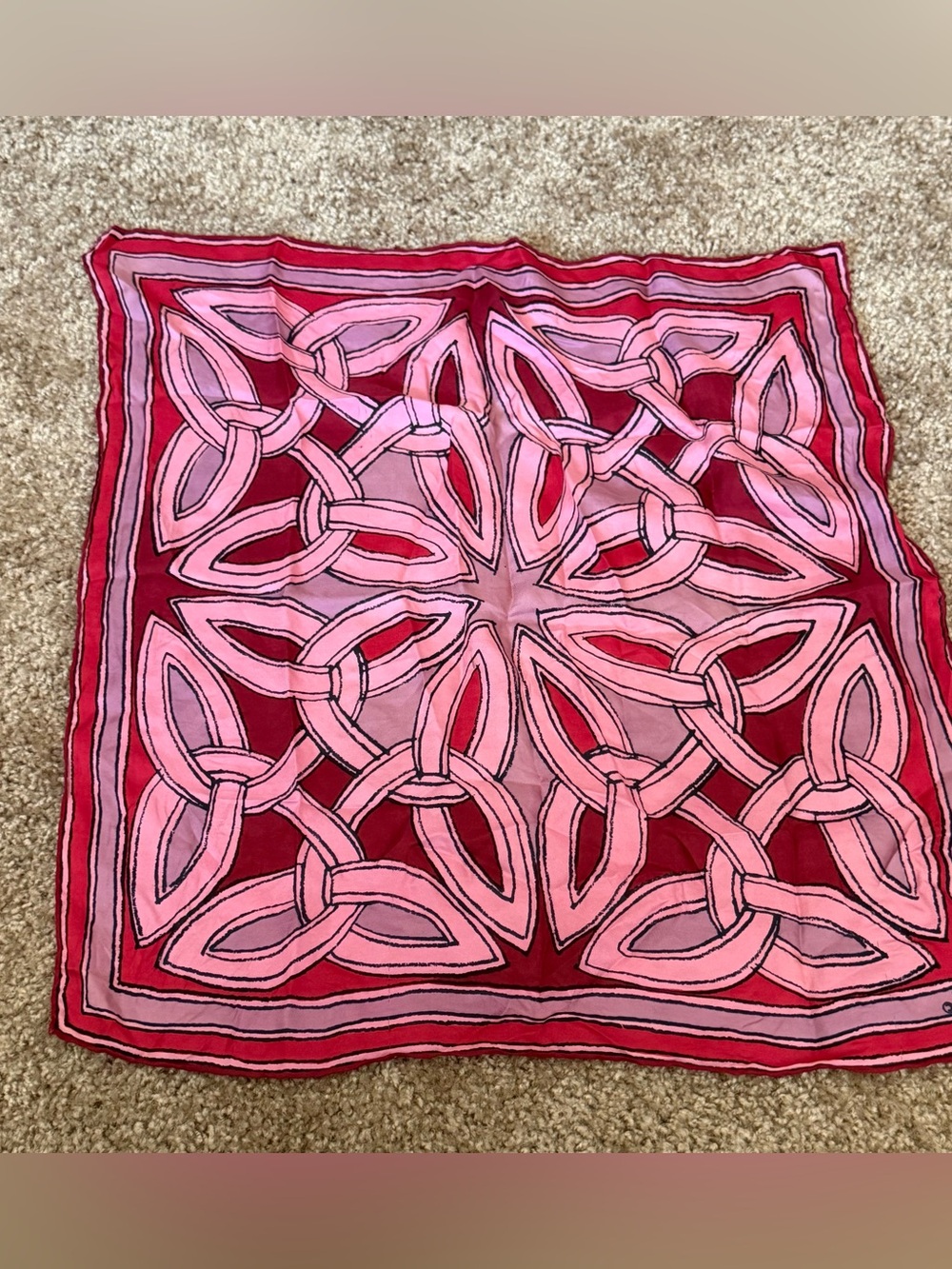 VTG Vera Neumann Silk Geometric pink red 23” X 23”